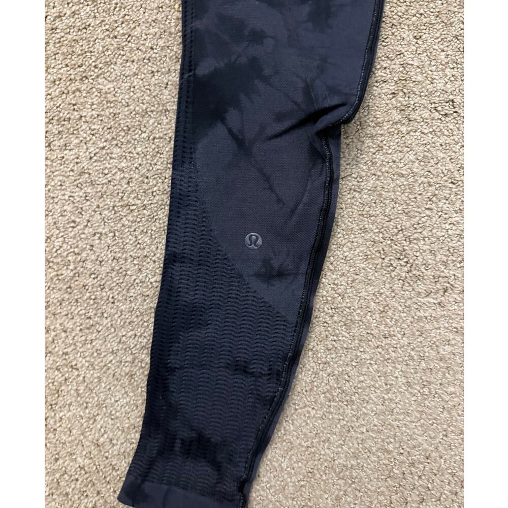 Lululemon Flow & Go Tight Dark Carbon / Black - Picture 11 of 14